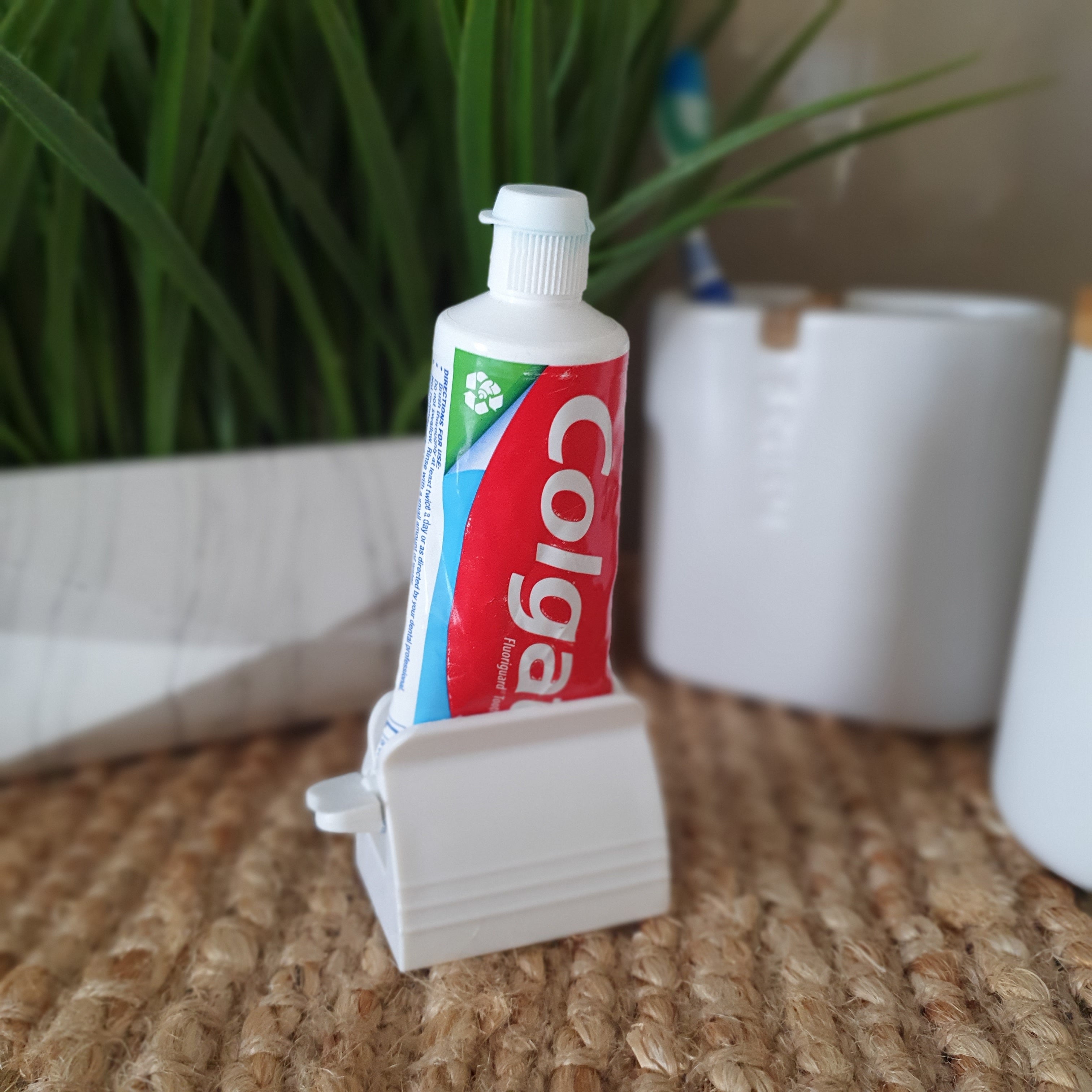 Rolling Toothpaste Dispenser